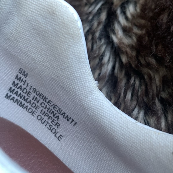 BKE Esanti Womens White Perforated Fashion Sneakers- Host Pick - Picture 11 of 11